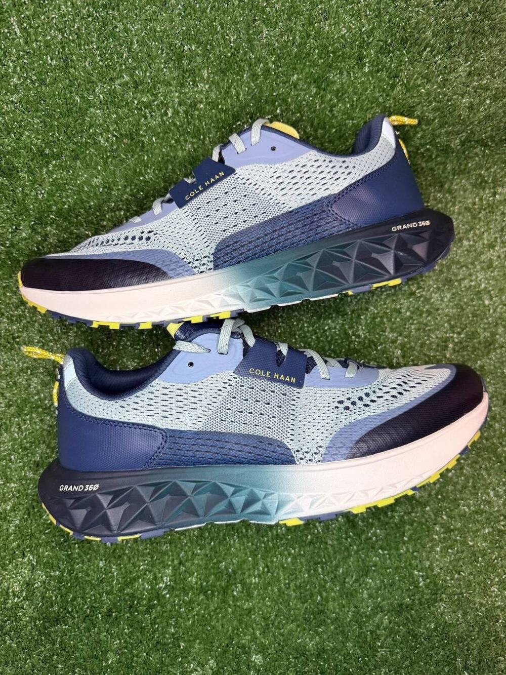 COLE HAAN Men's ZERØGRAND Outpace III All-Terrain Running Shoes 11,5 size